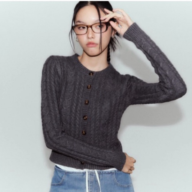WEEKEND WARDROBE - Olivia Cardigan เสื้อคาดิแกนคลุมแขนยาว