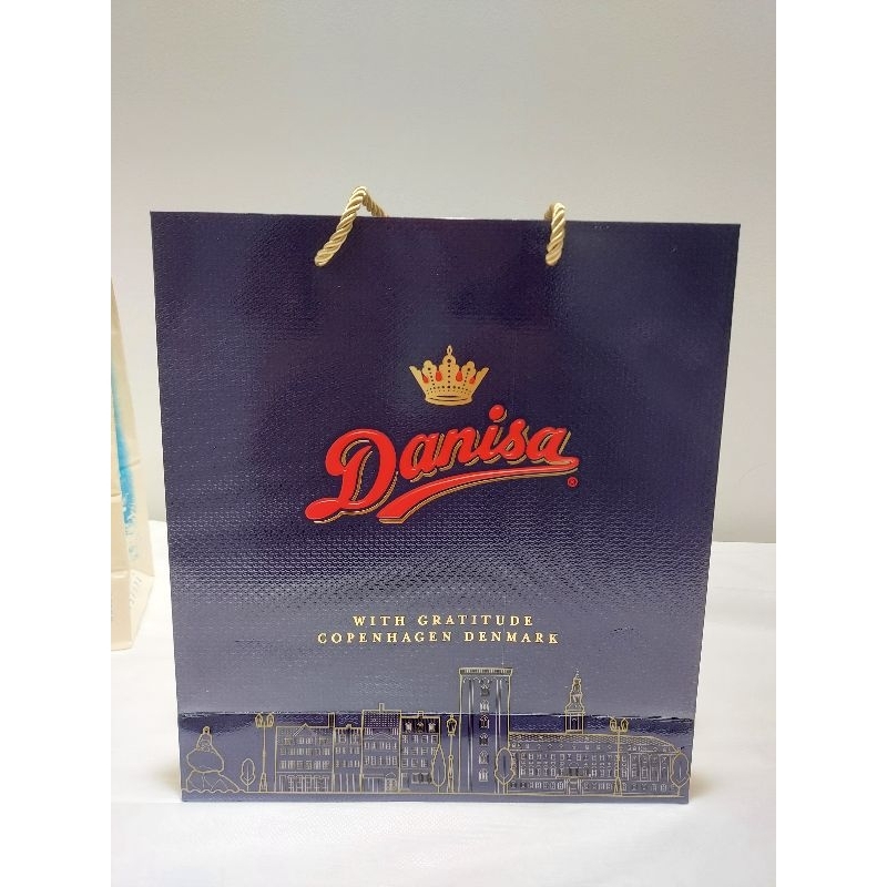 ถุงกระดาษมือสอง  สวย สภาพดีมากๆค่ะ Danisa/Chocolat Blanc Et Langue De Chat/Ben's Cookies/JEROME