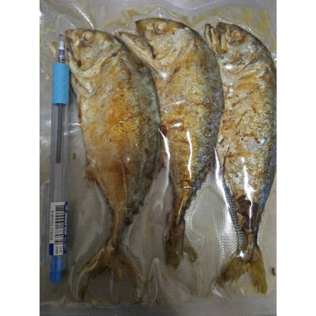 ปลาทูแม่กลอง เนื้อแน่น ทอดเสร็จ  หอมกรอบ พร้อมทาน แพคขนาด 3 ตัว