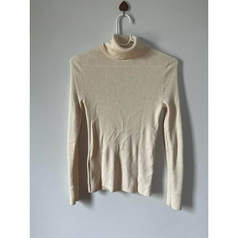 สเวตเตอร์ไหมพรมคอเต่าgu