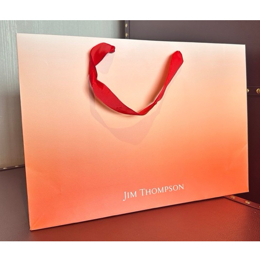 ถุงกระดาษ Jim Thompson ใหม่ 100%พร้อมสติ้กเกอร์ใสลาย Jim Thompson