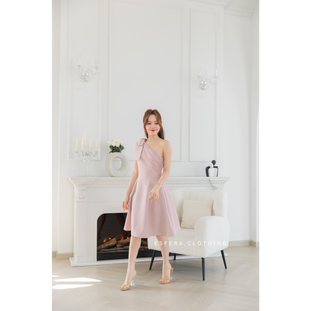 ESFERA-DR25-03Narinda Boe Dress-เดรสออกงาน รูปที่ 4