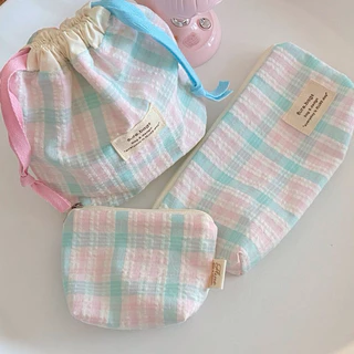 💘กระเป๋าดินสอ ถุงหูรูดสีพาสเทลน่ารักๆลายสก็อต จุของได้เยอะ รุ่น Smile Flure.bags🌼