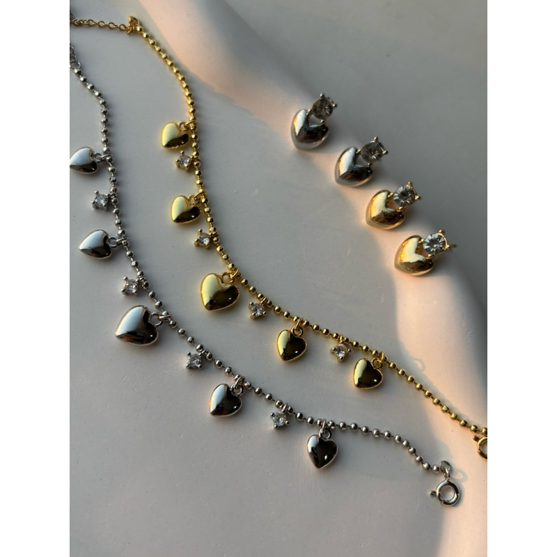สร้อยข้อมือจี้หัวใจสลับกลิตเตอร์ รุ่น Tiny Hearts กันน้ำกันเหงื่อ เหมาะกับsummer นี้สุดๆ