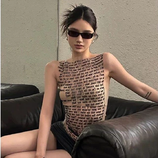 🤍เสื้อครอปแขนกุด พิมพ์ลายอักษร ผ้าซีทรูนิ่ม เข้าทรงสวยเซ็กซี่ พร้อมส่งจากไทย (2492)