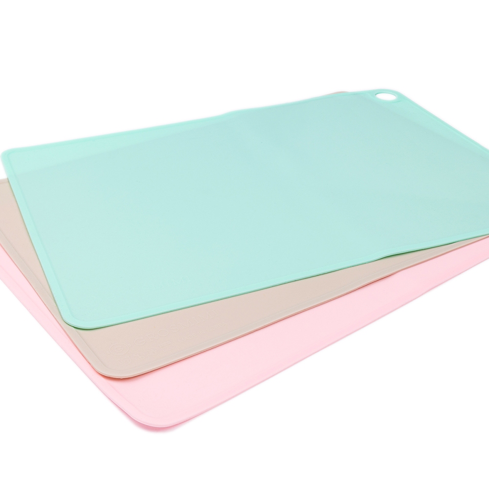 สินค้าของแถม GROSMIMI แผ่นซิลิโคนรองจานอาหาร