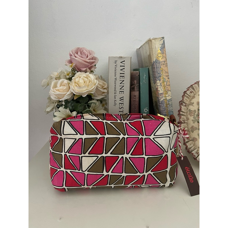 กระเป๋าใส่เครื่องสำอางค์ etoile