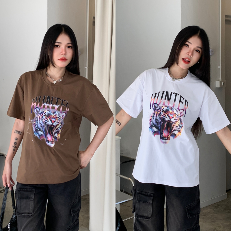 SpinnyHouse เสื้อยิดคอกลมแขนสั้น เสื้อยืดโอเวอร์ไซต์ OVERSIZE ทรงUNISEX สกรีนลายแน่นๆ รุ่น เสื้อยืดหยวน เสือhunter
