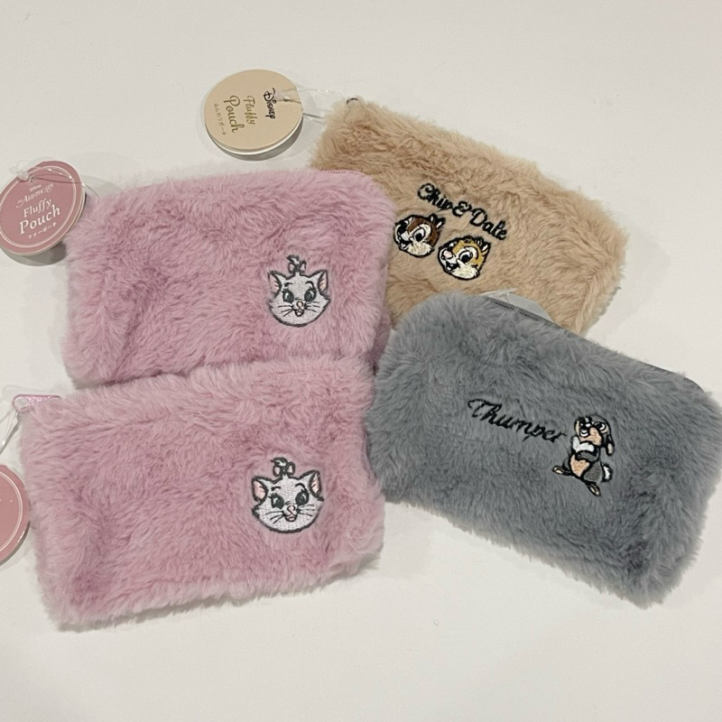 A25🇯🇵 Disney Pouchพกพา ใส่เหรียญfluffy ดิสนี่ย์ Disneyขนนุ่มมากลิขสิทธิ์แท้🇯🇵 ใส่ของจุกจิก Aristocats ChipDale