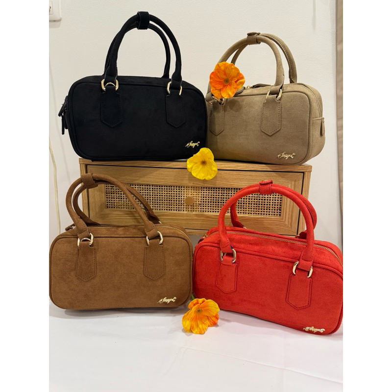 กระเป๋าSosy bag รุ่น Scottish น้องเป็นกำมะหยี่หนังกลับน่ารักมาก ถ่ายจากสินค้าจริง