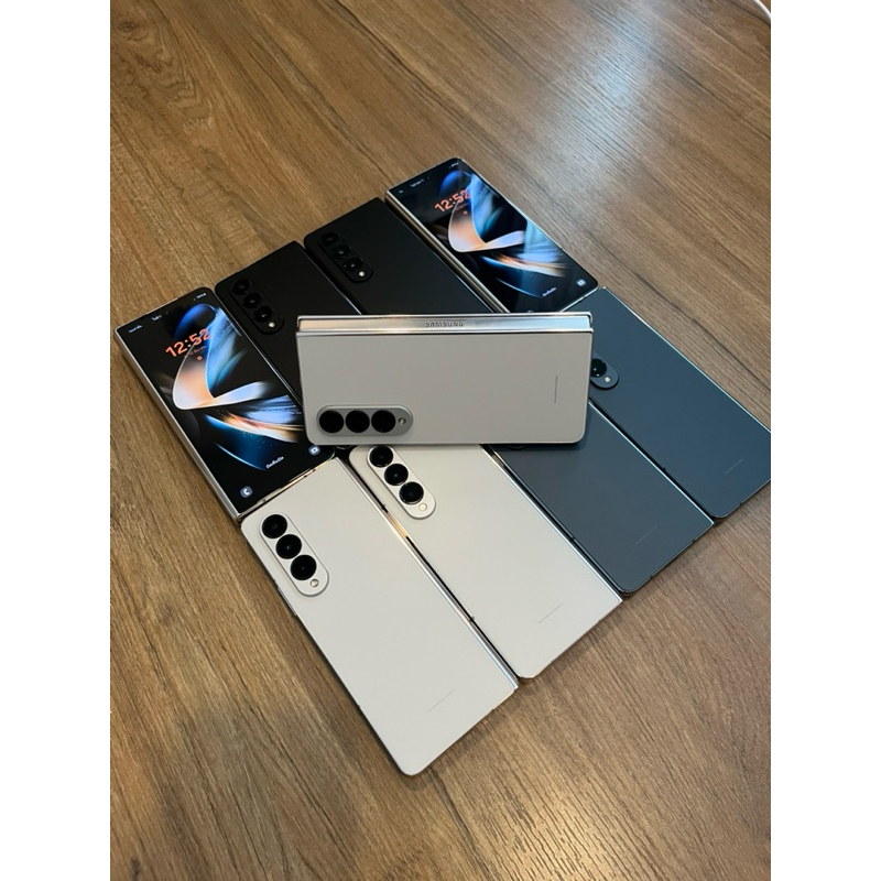Samsung  Z Fold4 5G 12/256 12/512 เครื่องศูนย์มือสองสภาพสวย เดิมๆ ใช้งานปกติ