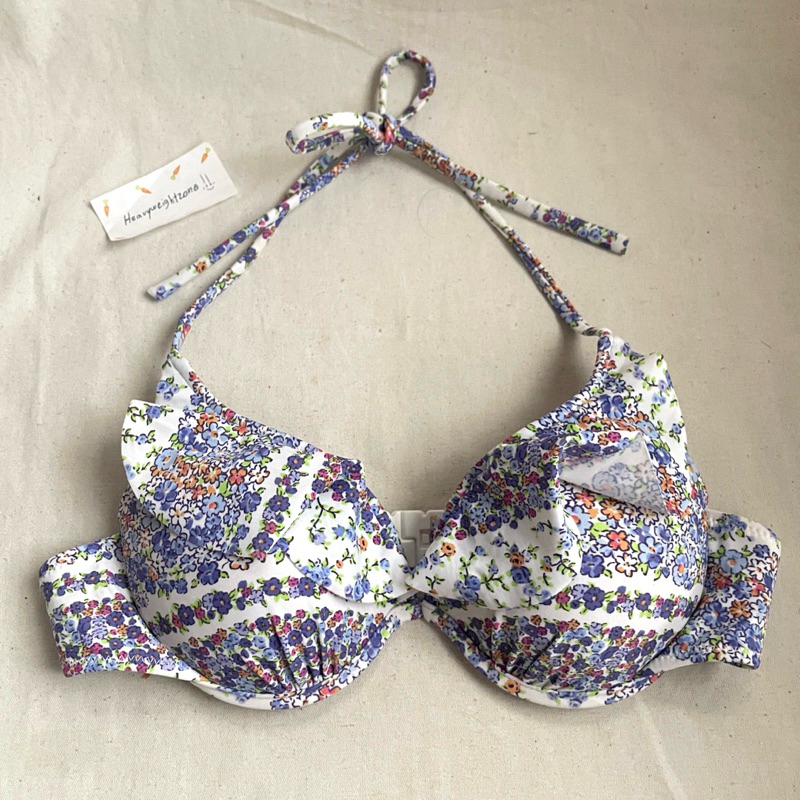 ชุดว่ายน้ำญี่ปุ่นลายดอกสดใส bikini มีฟองน้ำดันทรงสวยอกฟู✨มือสอง สวยสภาพดี