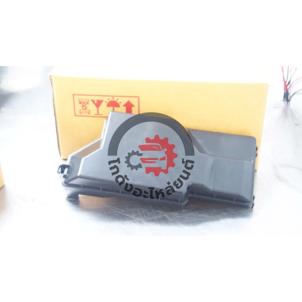ฝาครอบกล่องฟิวส์ อีซูซุ ดีแม็ก ปี 2011-2019 บน [แท้] ISUZU D-MAX 2011-2019 โกดังอะไหล่ยนต์ อะไหล่ยนต