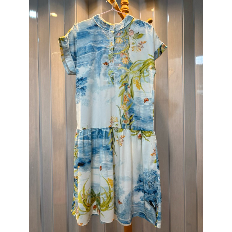 ชุดเดรสใส่ไปเที่ยว ยี่ห้อ poi poi fashion สินค้ามือ 2 คุณภาพดีเยี่ยม