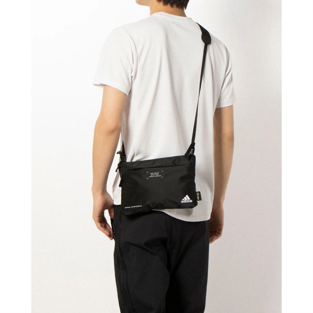 Adidas Collection อาดิดาส กระเป๋าสะพายข้าง Must Haves Sacoche IM5211 / IM5212 / IM5213 (700)