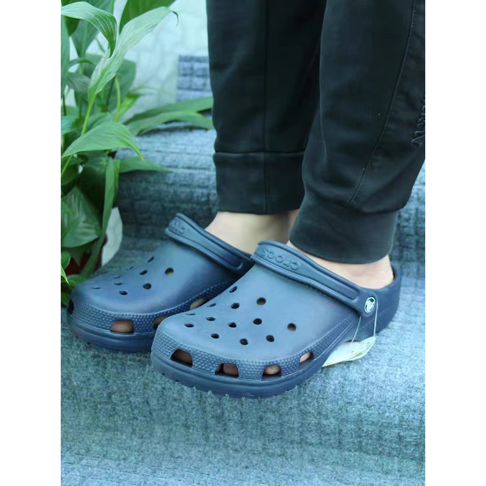 Crocs Classic Clog รองเท้าผู้ใหญ่ รองเท้าคร็อคส์ รุ่นคลาสสิค ใส่ได้ทั้งชายหญิง✨(สินค้าขายดี)✨พร้อมส่ง!