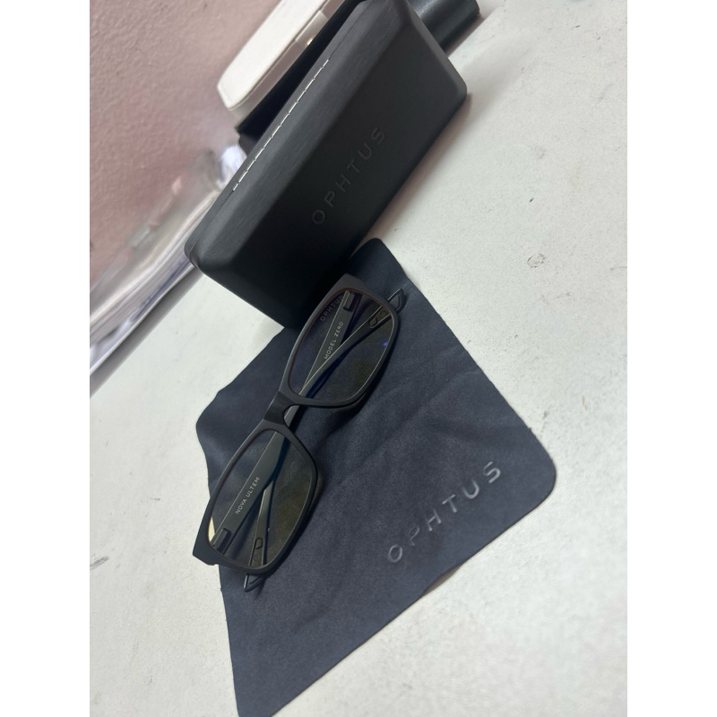 แว่น OPHTUS Zero ของแท้ รุ่น Retina x Clear ซื้อจากช็อป OPHTUS ในช้อปปี้