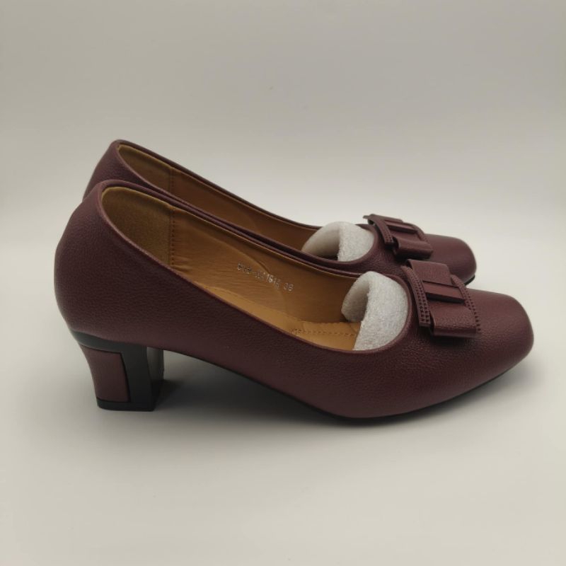 รองเท้าคัชชูหนัง be kate handmade 2 สี