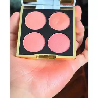 บลัชออนพร้อมส่ง [ของแท้จากบริษัท ] MYCA STAGE LIGHT BLUSH PALETTE บลัชออนไมก้า สเตรท ไลท์ พาเลท บลัชออนไฮไลท์