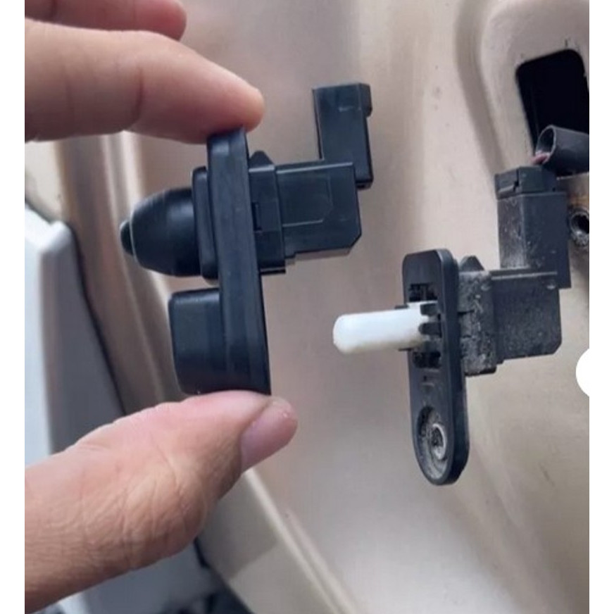 ของแท้เบิกศูนย์ * ราคาต่อ 1 ชิ้น * สวิตซ์ไฟเตือนเปิด-ปิดประตู ใช้ได้ทั้ง 4 ประตู ISUZU DMAX 2003 - 19 / MU-7 ได้ทุกปี - รูปที่ 2