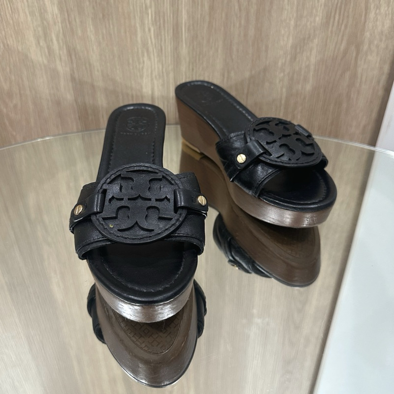 👠รองเท้า Authentic To❤️ry Burch Leather mules & clogs  Made in China ความยาวเท้า 23.3-23.5 cm สินค้า