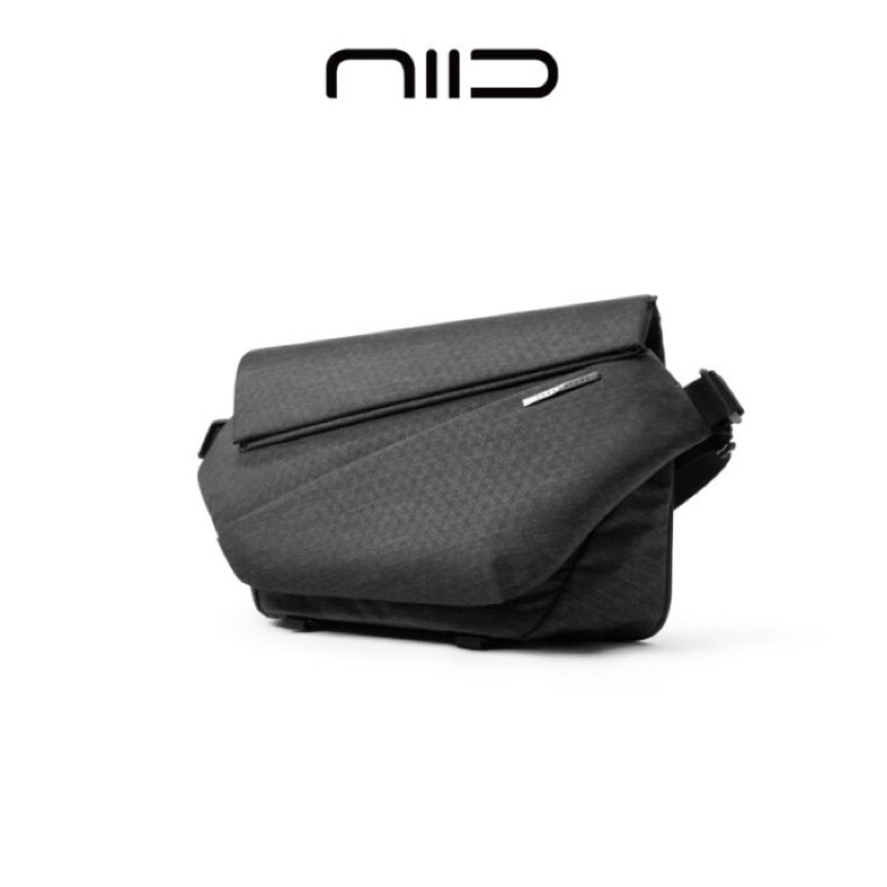 NIID Radiant mega sling bag  สีเทา Grey shadowgrid แถม!! สายรองบ่า