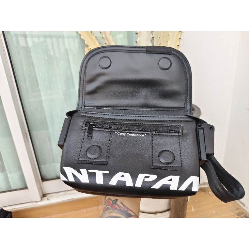 ANTAPAN MINI9 -รุ่นOFF ดำสกีน เนื้อผ้าดี ทรงสวย สายปรับสั้น-ยาวได้