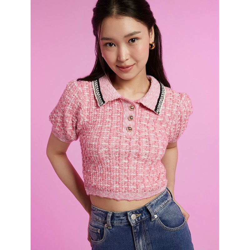 ✅พร้อมส่ง Pomelo : Barbie x Pomelo Sustainable Puffed Sleeves Top Pink XS