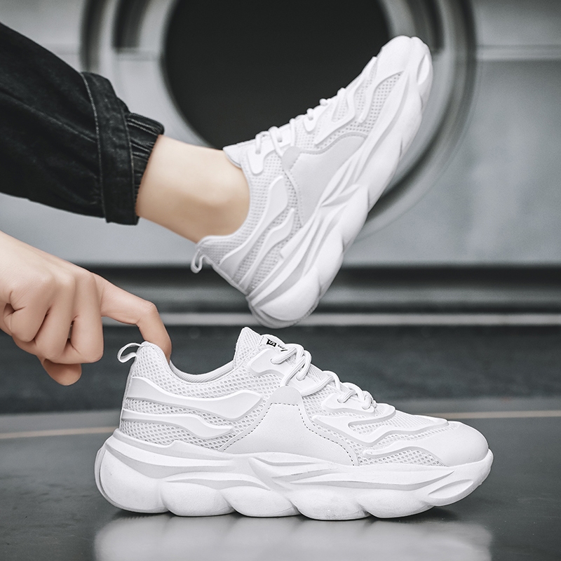 【Venous】2025 รองเท้าผู้ชายสีขาวแบบเป็นกันเอง รองเท้าผู้ชายน้ำหนักเบา รองเท้าผู้ชายแบบตัดต่ำ ยาง รองเท้าผู้ชายแบบสบายๆ
