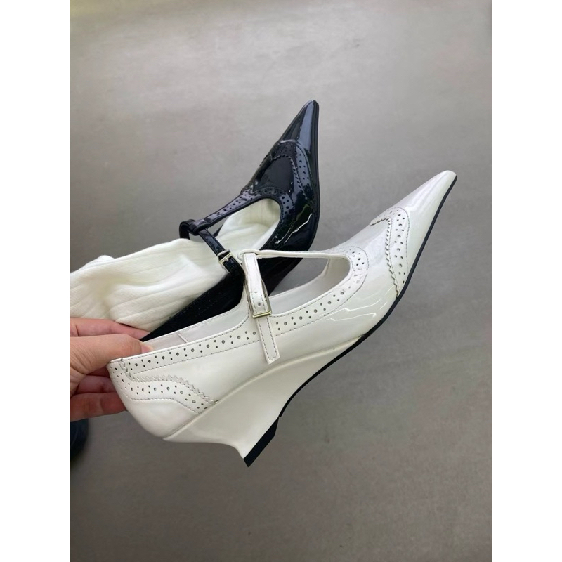 รองเท้าส้นสูง Timeless Heels