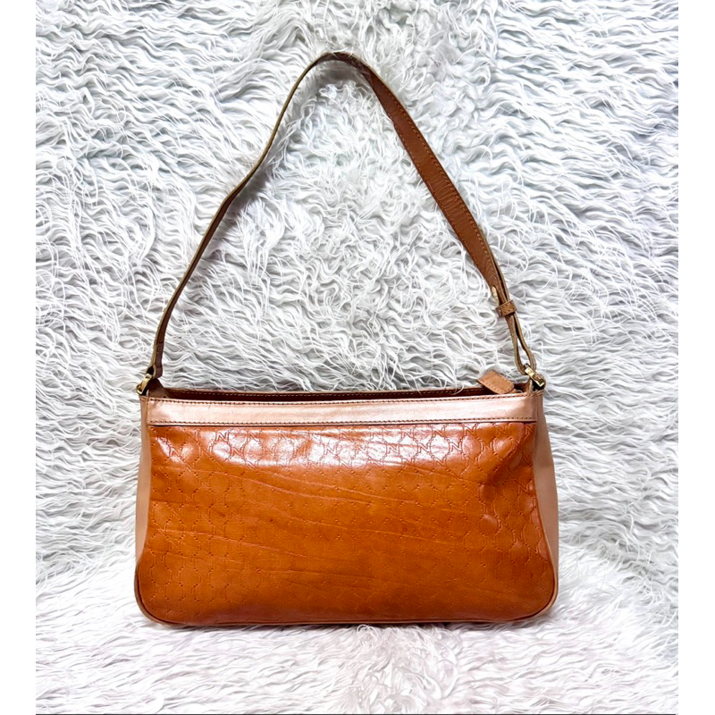 กระเป๋าหนังแท้100%สีน้ำตาลตอกลายทรงคล้องไหล่แบรนด์Nicole St Gilles(รหัส ดอกไม้289)