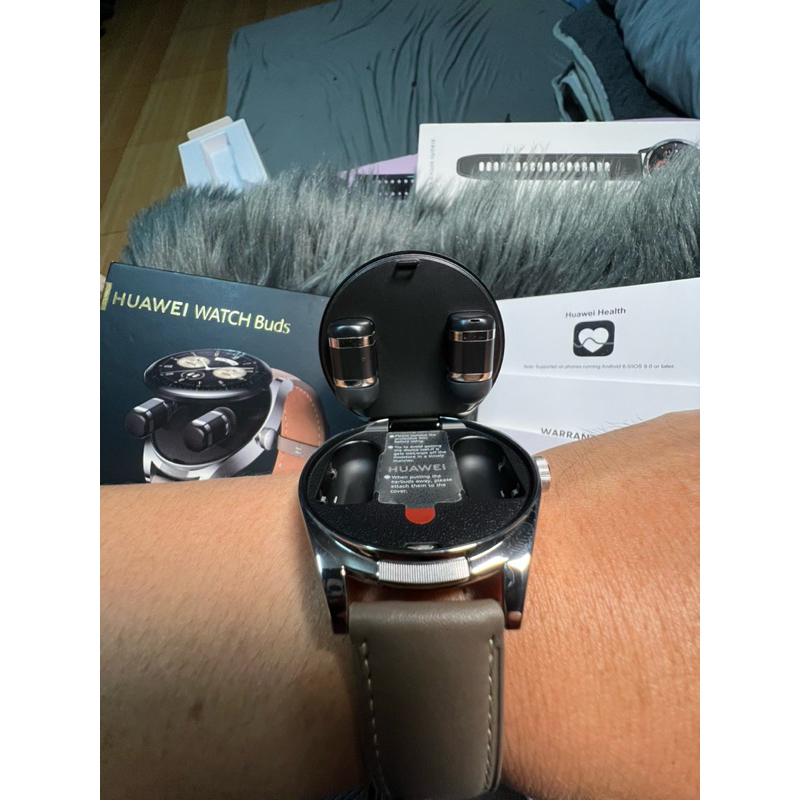 ‼️เคลียร์สต๊อกครับ‼️ สมาร์ทวอทช์ HUAWEI Watch Buds khaki มือ 2 สภาพ 95% สวยๆครับ อุปกรณ์ครบยกกล่องการใช้งานปกติ