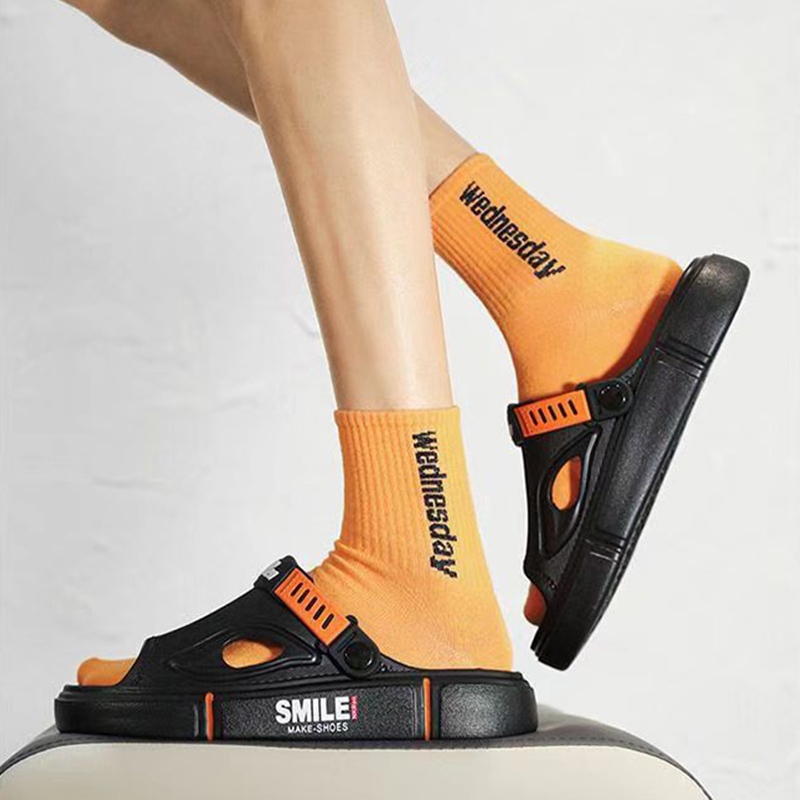 Luckkyshoes พิกัดความปัง รองเท้าแฟชั่นงานเข้าใหม่ พื้นยางนิ่มอย่างดี ทรงสวย ใส่ได้ทุกโอกาส มีให้เลือกหลายไซส์ ราคาไม่แพง
