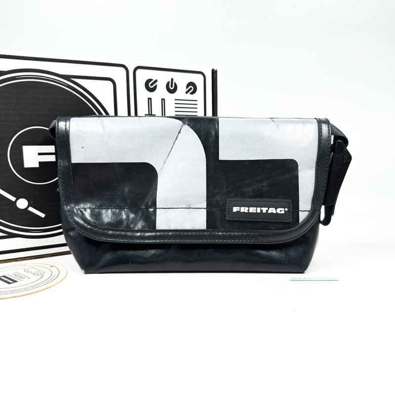 Freitag Hawaii ผ้าดำเทา◼️☑️