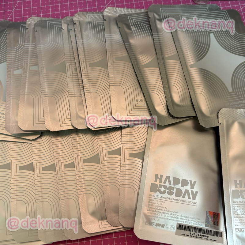 [ใช้โค้ดลด 20% ได้] BUS 1st Anniversary Photocard เลือกเมมเบอร์ได้