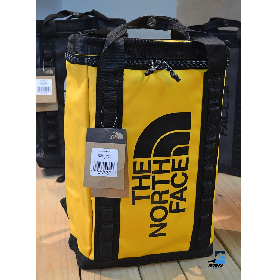 กระเป๋าเป้ กระเป๋า"TNF"สะพายหลัง เหมาะสำหรับใส่สัมภาระ สีเหลืองขนาด 30L สินค้ามีพร้อมส่ง