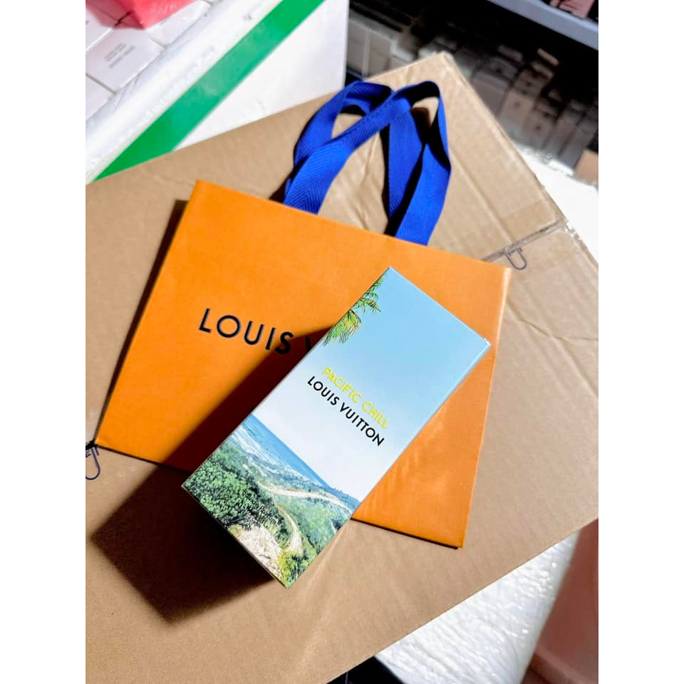 LOUIS VUITTON ROSE DES VENTS ▪️LOUIS VUITTON   ▪️100ML  ▪️ NOBOX     ▪ ️ราคาส่ง▪ ️ส่งฟรี  Les Cologn