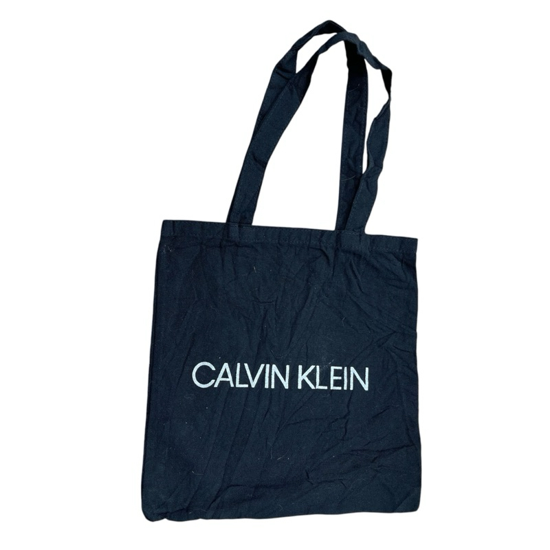 กระเป๋าผ้ามือสองของแท้ Calvin Klein