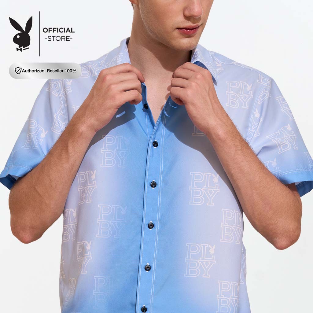 PLAYBOY PLBY CASUALY เสื้อเชิ้ตแขนสั้นพิมพ์ลาย รุ่น P1MT252SS009BL กางเกงขาสั้นพิมพ์ลาย รุ่น P1MB252PS002BL