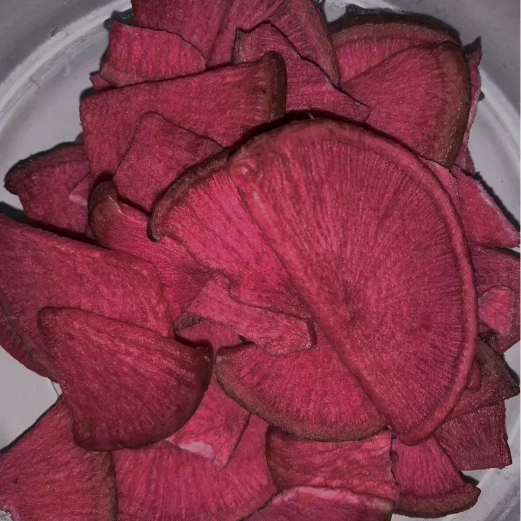 บีทรูทอบกรอบ ผักอบกรอบ ผักกรอบ หวาน อร่อย ทานเพลิน ขนม ของกิน ขนมกินเล่น snackies thumbnail 3