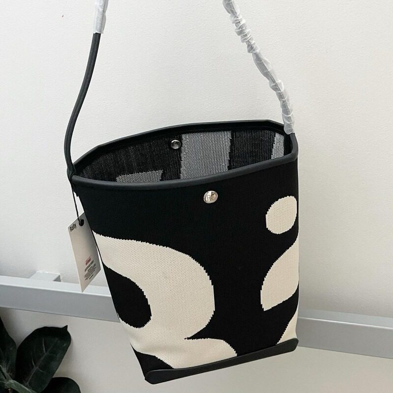 💞ของแท้ 100 %💞𝗥𝗮𝗹𝗹𝘆 𝗧𝗵𝗲 𝗕𝗮𝗴 𝗠𝗮𝗿𝗸 𝗜𝗜/Rally Movement กระเป๋าหนังทรง Bucket ลายโลโก้ Bucket Bag
