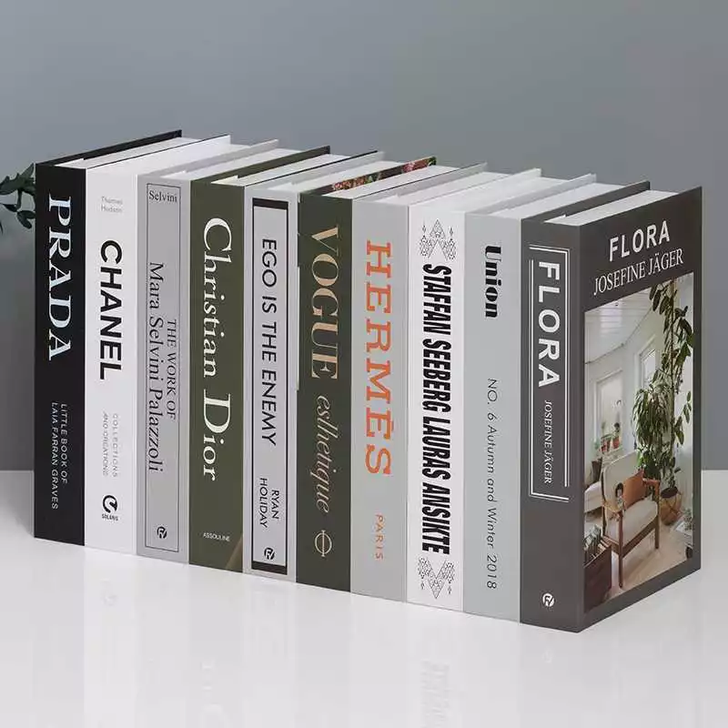 หนังสือตกแต่งสไตล์มินิมอล กล่องเก็บของซ่อนได้ thumbnail 3