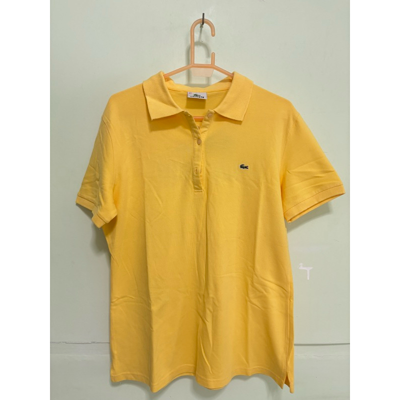 Lacoste เสื้อโปโล แขนสั้น สีเหลือง ลายขีด มือสอง (ผู้หญิง)