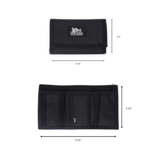กระเป๋าสตางค์ 3 พับ สีดำ พร้อมกับโซ่ไว้คล้องกับกางเกงตัวโปรด WRS ORIGINAL LOGO TRIFOLD CHAIN WALLET