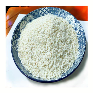 ข้าวสาร ผู้บ่าวเฒ่าบ้านนา ราคาเบาเอาใจคนหาของดีราคาประหยัด ชนิดบรรจุถุงซิป ครึ่งกิโล และ 1 กิโลกรัม