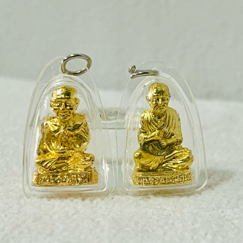 หลวงปู่ทวด สมเดจโต ท้าวเวสสุวรรณ  พญานาค พญาครุฑ พระเลี่ยมพลาสติก