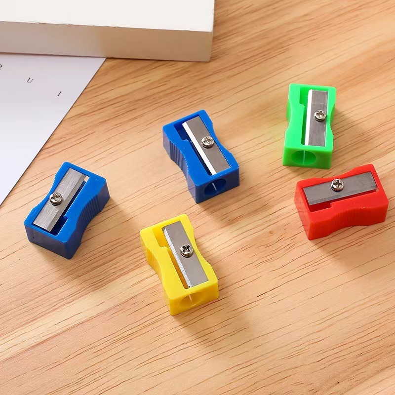 1 บาท กบเหลาดินสอ ขนาดเล็ก เครื่องเหลาดินสอ pencil sharpener