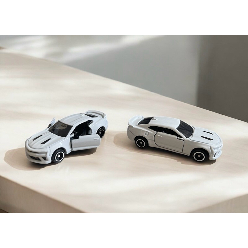 Tomica Chevrolet Camaro สีขาว