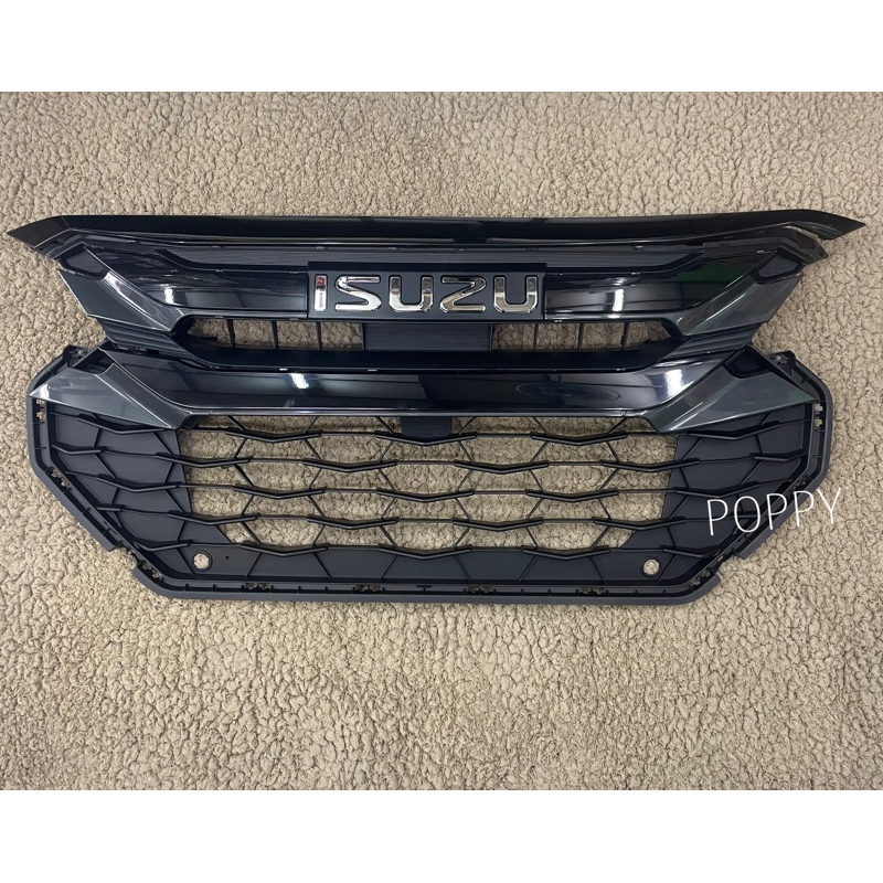 กระจังหน้าดีแมค ปี2024 ตัวสูง แบบถอดเปลี่ยน สีดำเงา โลโก้ สีชุป front grill dmax 2024 isuzu dmax Dma