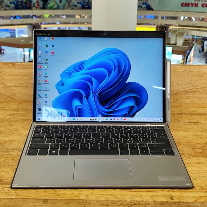 HpElitebook x2G8 i5-11th gen